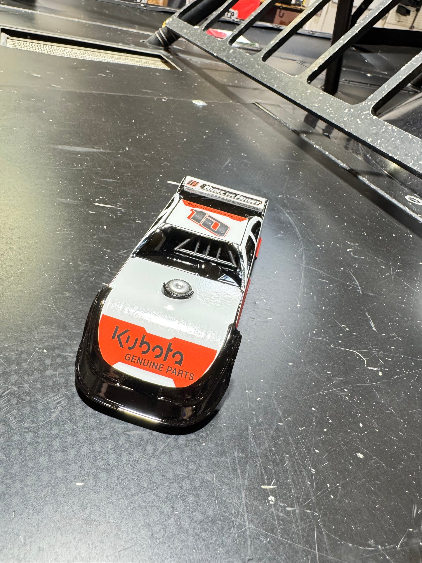 2025 World 100 Pull Back Diecast (1:32 Scale)