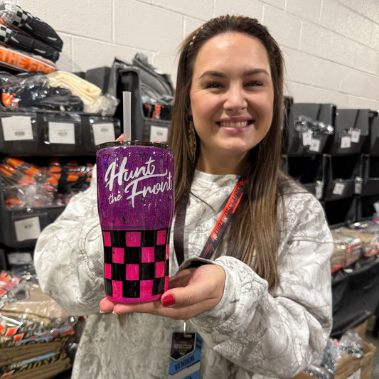 20oz Hunt The Front Script Curved Tumbler